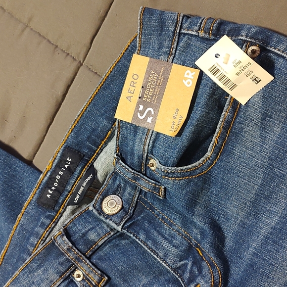 Aeropostale size 6R low rise skinny jeans - Picture 2 of 3